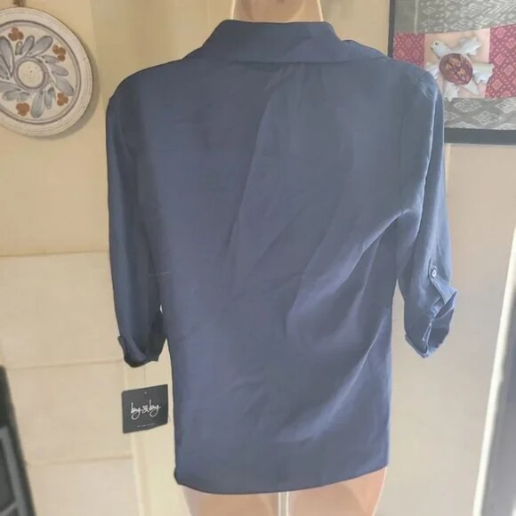 By & By NWT Navy Blue Beach/Summer Pullover Blouse Size Medium - Picture 3 of 3